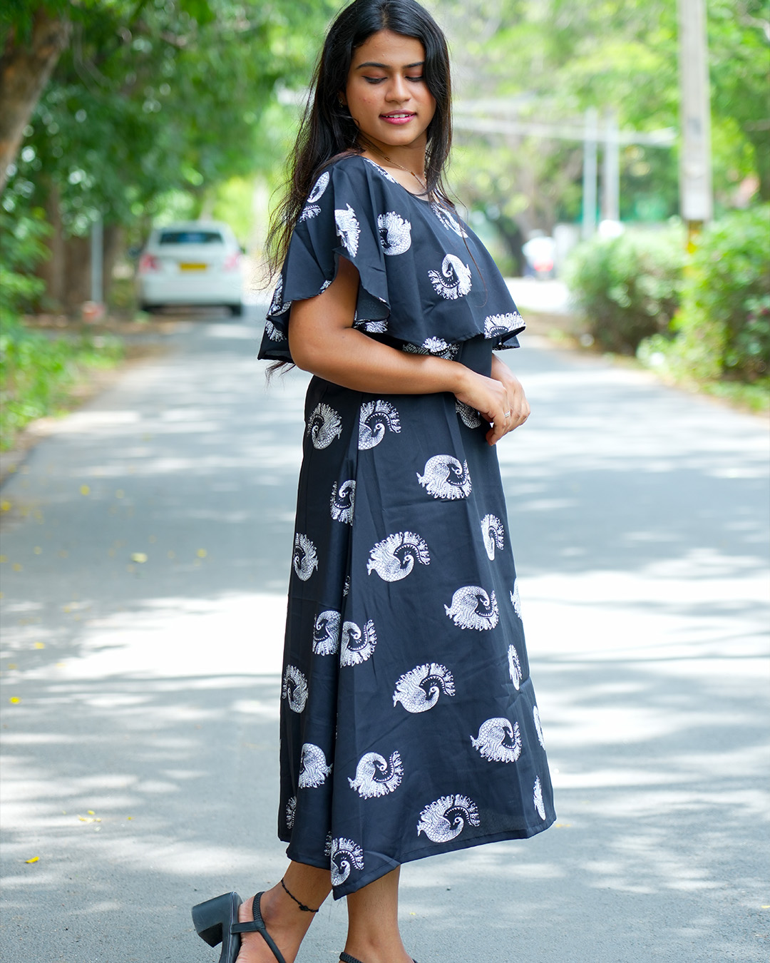 Vanavil Collection Black - Image 2